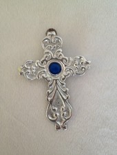 Cruz detalle azul