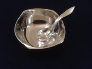 Salsera con cuchara